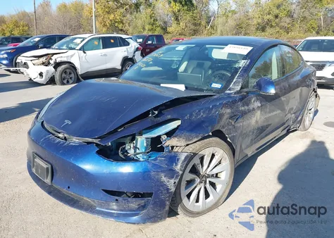2022 Tesla Model 3 Long Range Dual Motor All-Wheel Drive z USA, uszkodzony, nr VIN 5YJ3E1EB8NF262534
